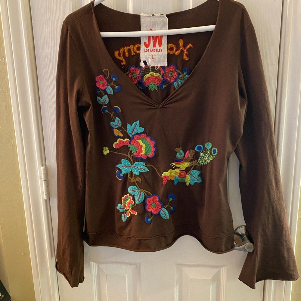 Johnny Was long sleeved t-shirt